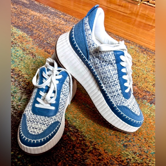Universal Thread Blue and White Sneakers - Picture 1 of 3